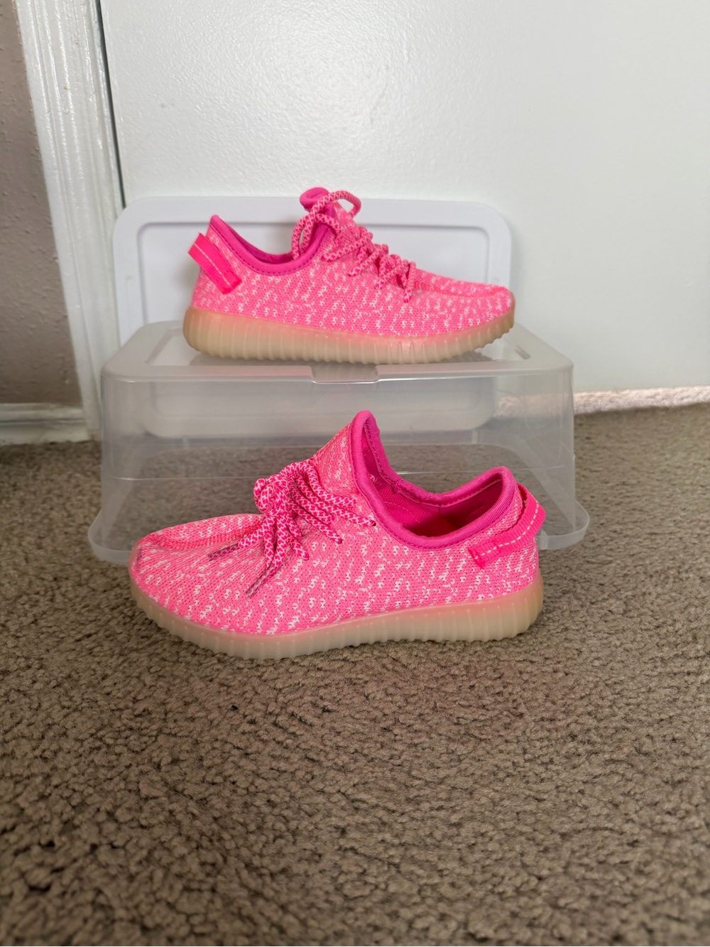Kids Bright Pink Knit Light Up Sneakers 2